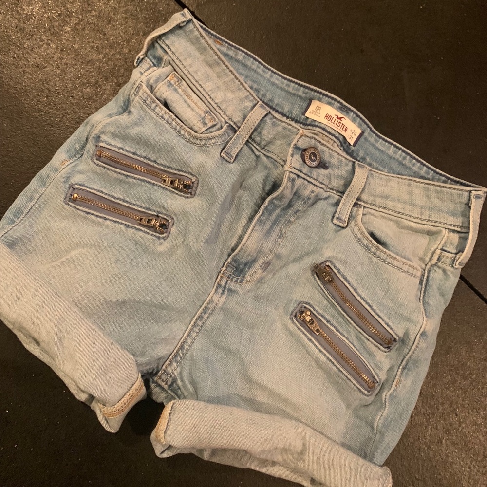 High waisted Hollister shorts